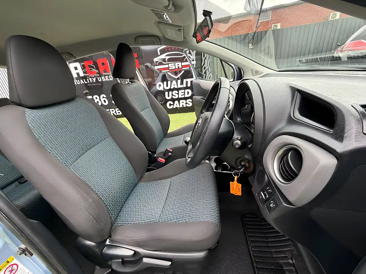 Used 2011 Toyota Yaris Tr Blue - Interior and Exterior details 15