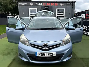 Used 2011 Toyota Yaris Tr Blue - Interior and Exterior details 18