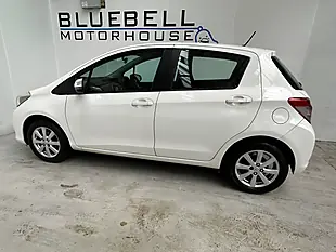 Used 2011 Toyota Yaris Tr White - Interior and Exterior details 6