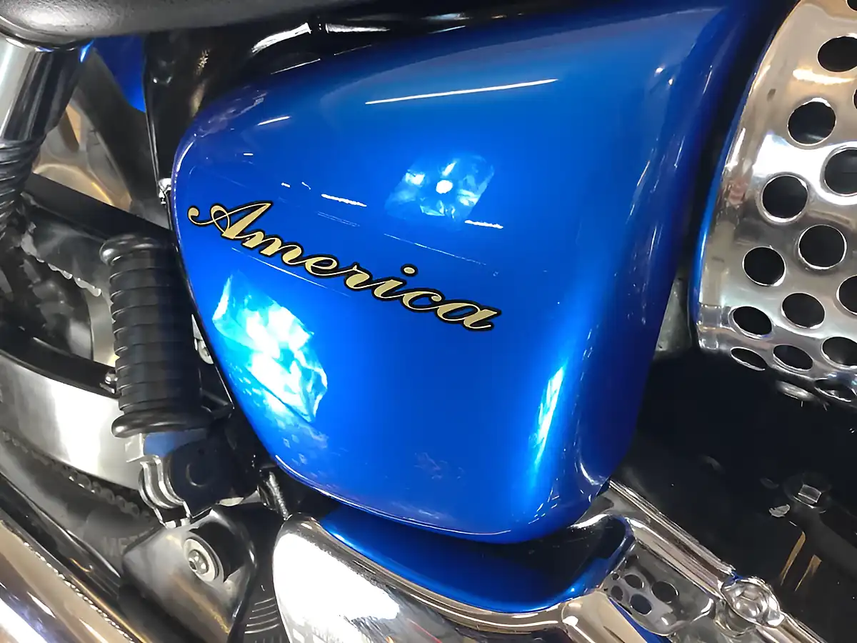 Used 2011 Triumph Bonneville Blue - Interior and Exterior details 7