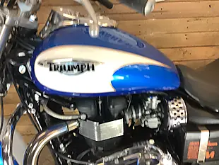 Used 2011 Triumph Bonneville Blue - Interior and Exterior details 9
