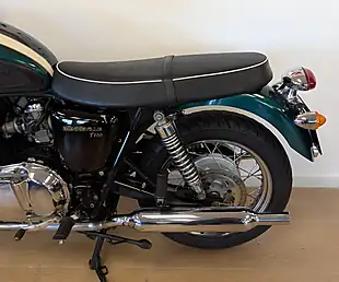 Used 2011 Triumph Bonneville T100 Green - Interior and Exterior details 20