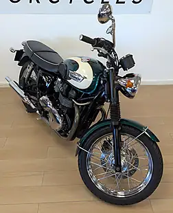 Used 2011 Triumph Bonneville T100 Green - Interior and Exterior details 6