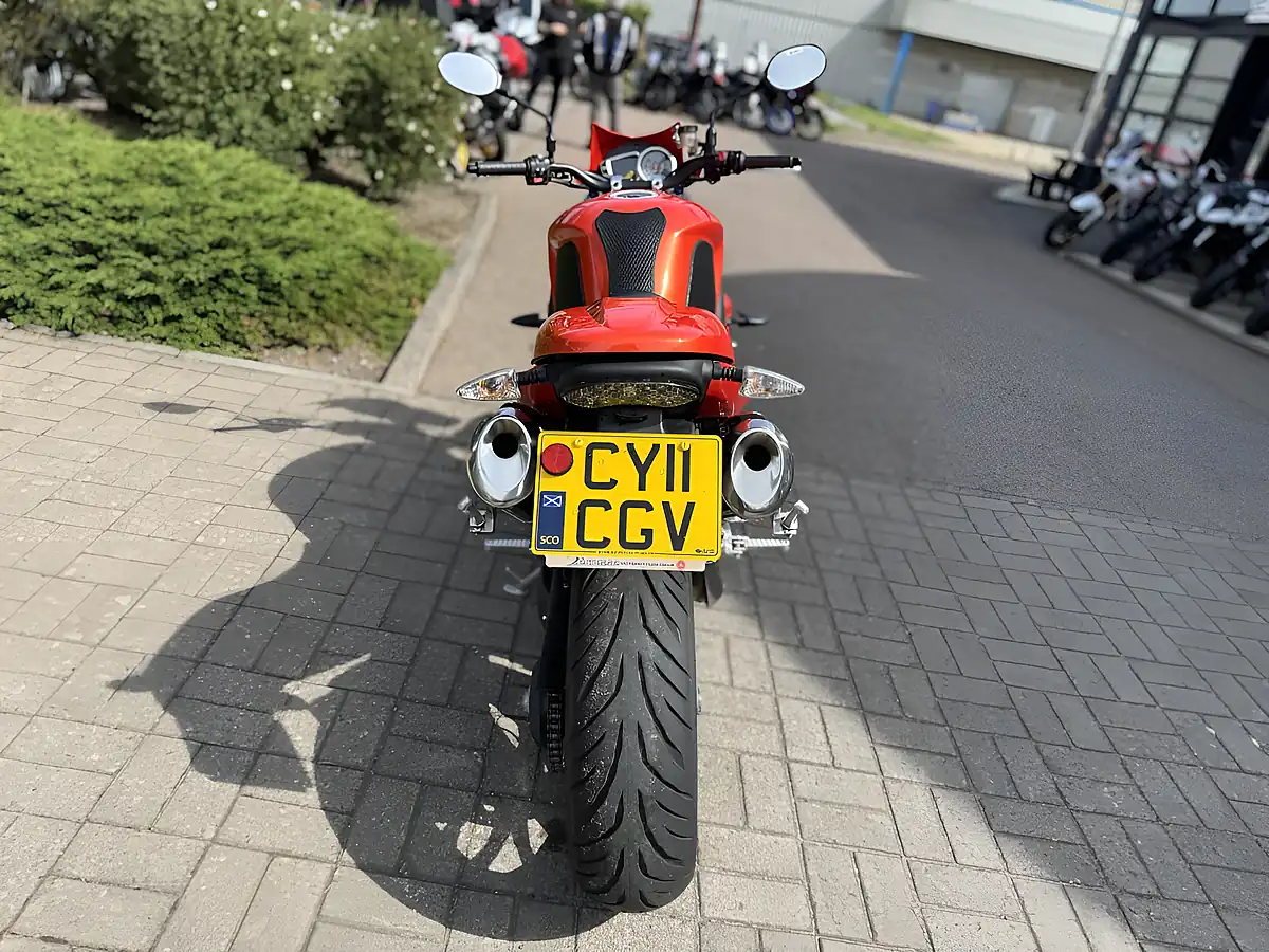Used 2011 Triumph Speed Triple 1050 Orange - Interior and Exterior details 8