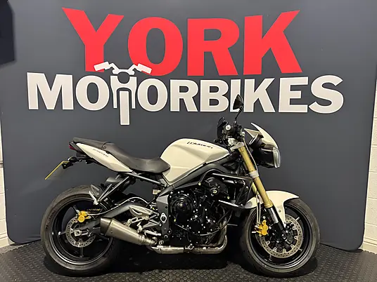 2011 Triumph Street Triple 675