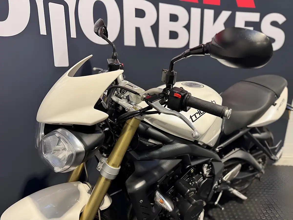 Used 2011 Triumph Street Triple - Interior and Exterior details 16