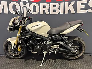 Used 2011 Triumph Street Triple - Interior and Exterior details 4