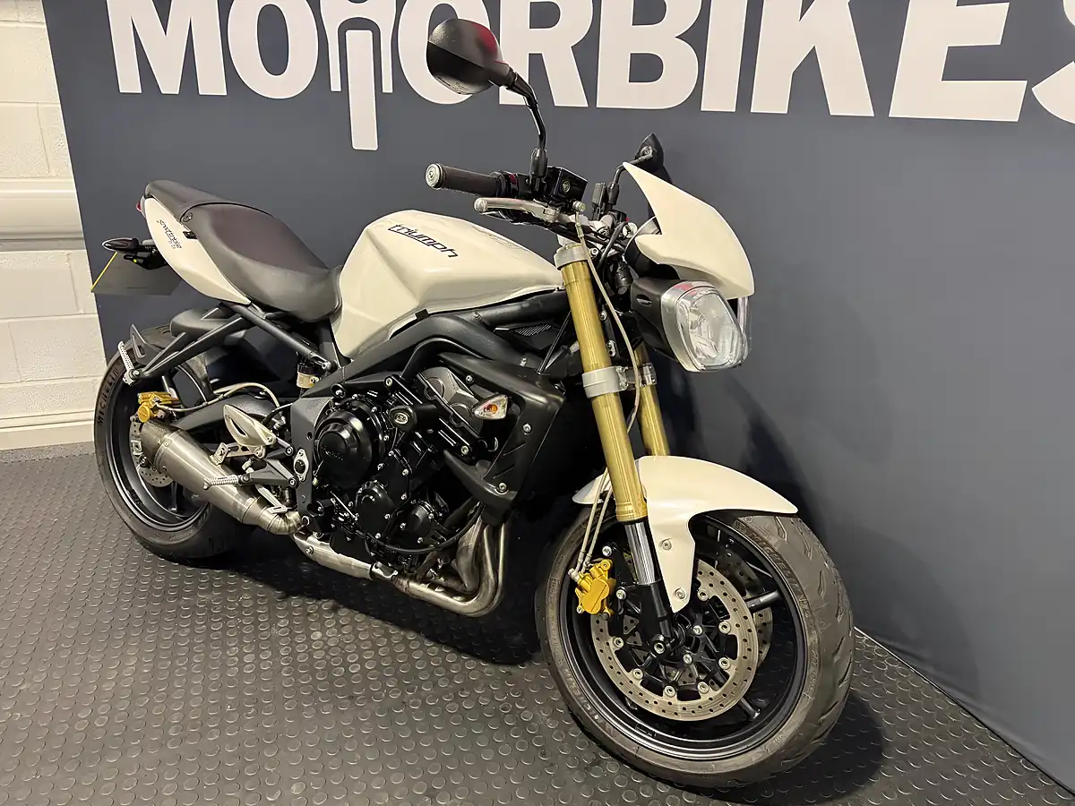 Used 2011 Triumph Street Triple - Interior and Exterior details 5