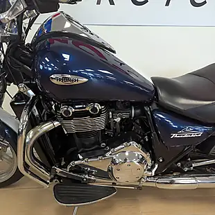 Used 2011 Triumph Thunderbird 1600 Custom Blue - Interior and Exterior details 12