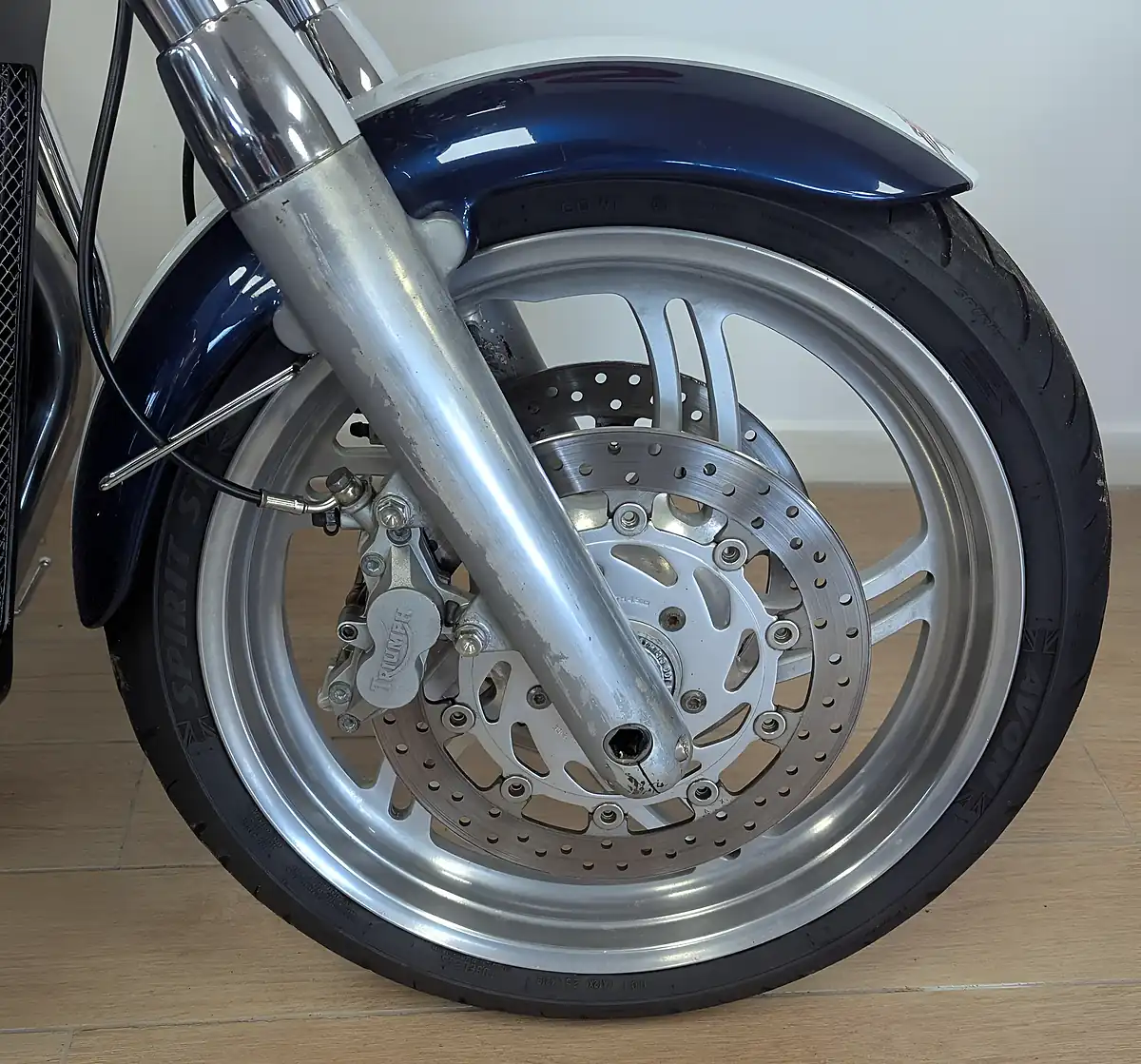Used 2011 Triumph Thunderbird 1600 Custom Blue - Interior and Exterior details 14