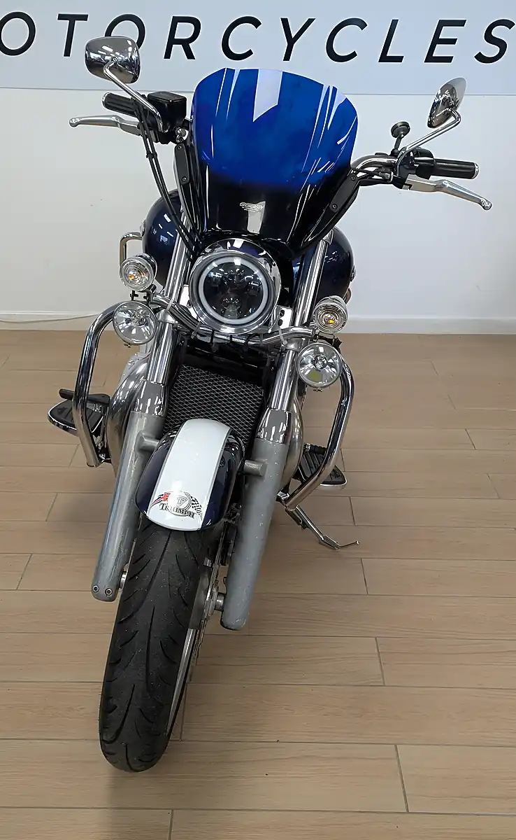 Used 2011 Triumph Thunderbird 1600 Custom Blue - Interior and Exterior details 3
