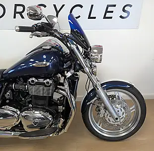 Used 2011 Triumph Thunderbird 1600 Custom Blue - Interior and Exterior details 7