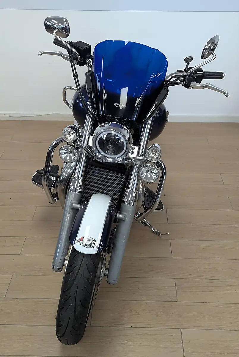 Used 2011 Triumph Thunderbird 1600 Custom Blue - Interior and Exterior details 9