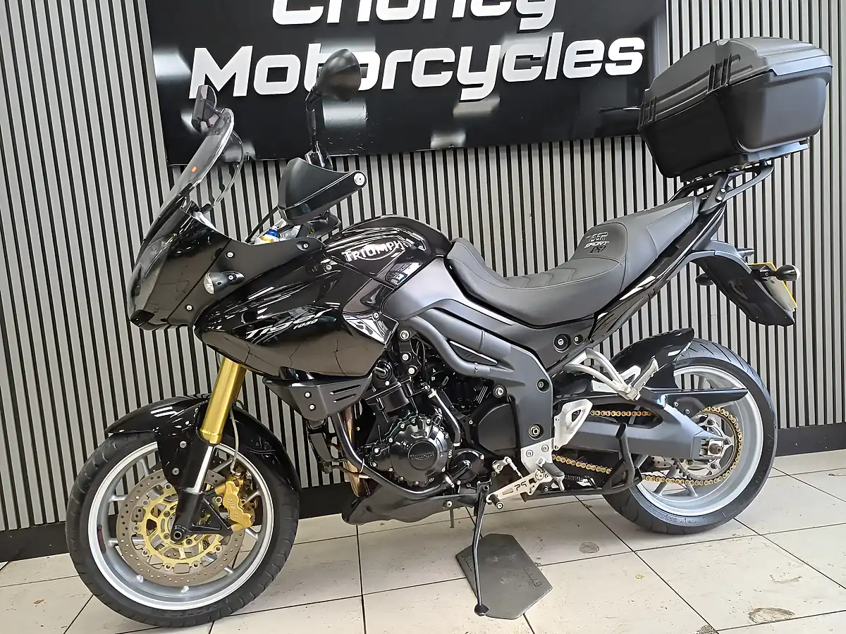 Used 2011 Triumph Tiger 1050 Black - Interior and Exterior details 3