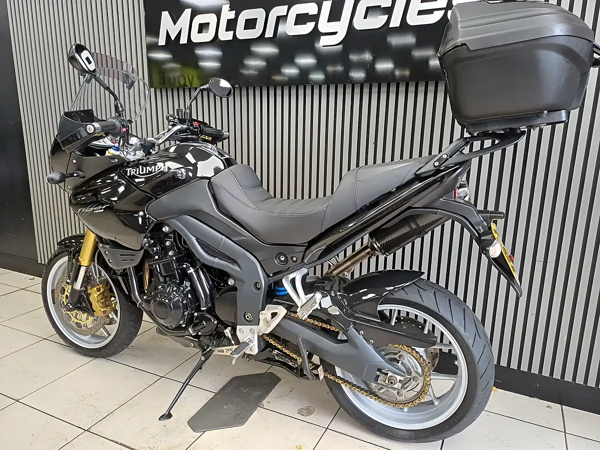 Used 2011 Triumph Tiger 1050 Black - Interior and Exterior details 4