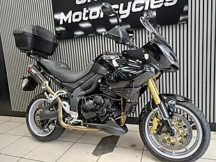 Used 2011 Triumph Tiger 1050 Black - Interior and Exterior details 6