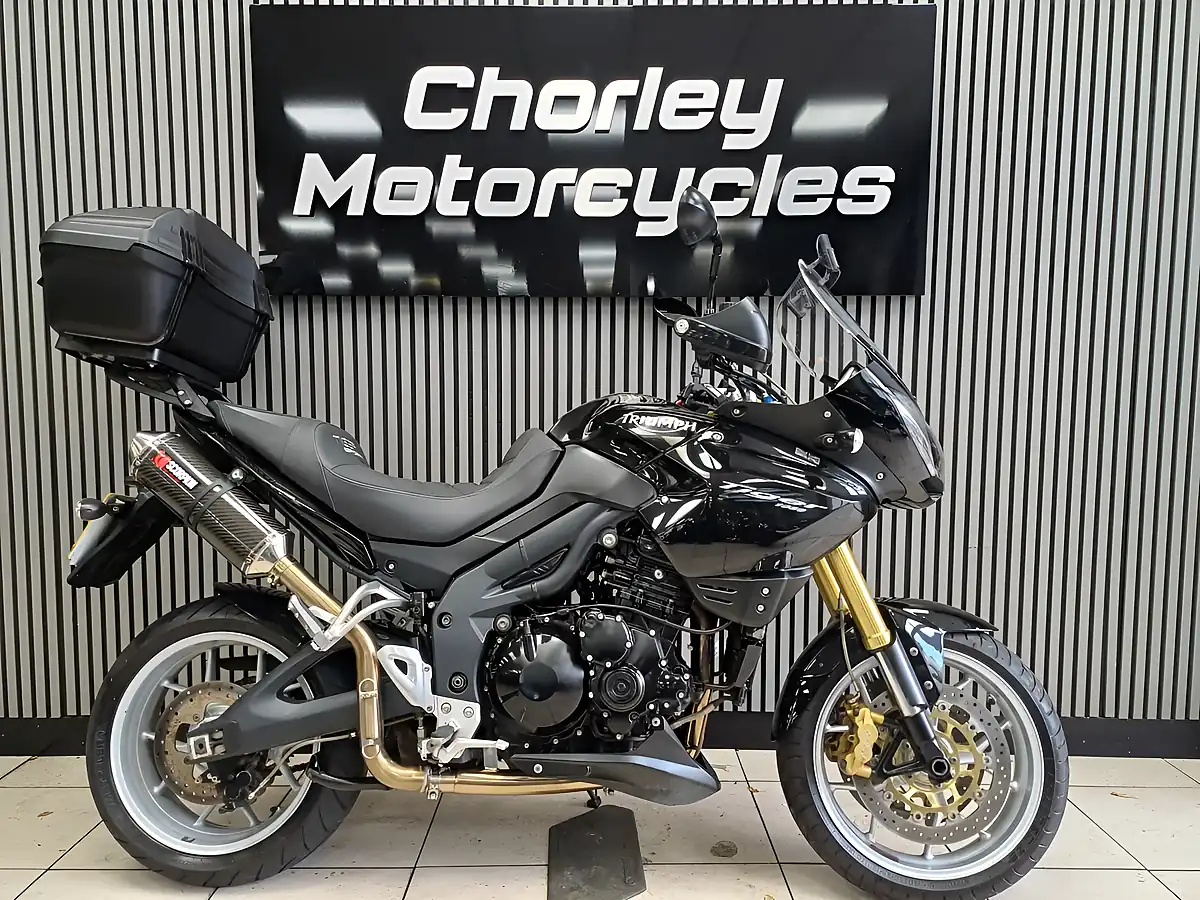 Used 2011 Triumph Tiger 1050 Black - Interior and Exterior details 7