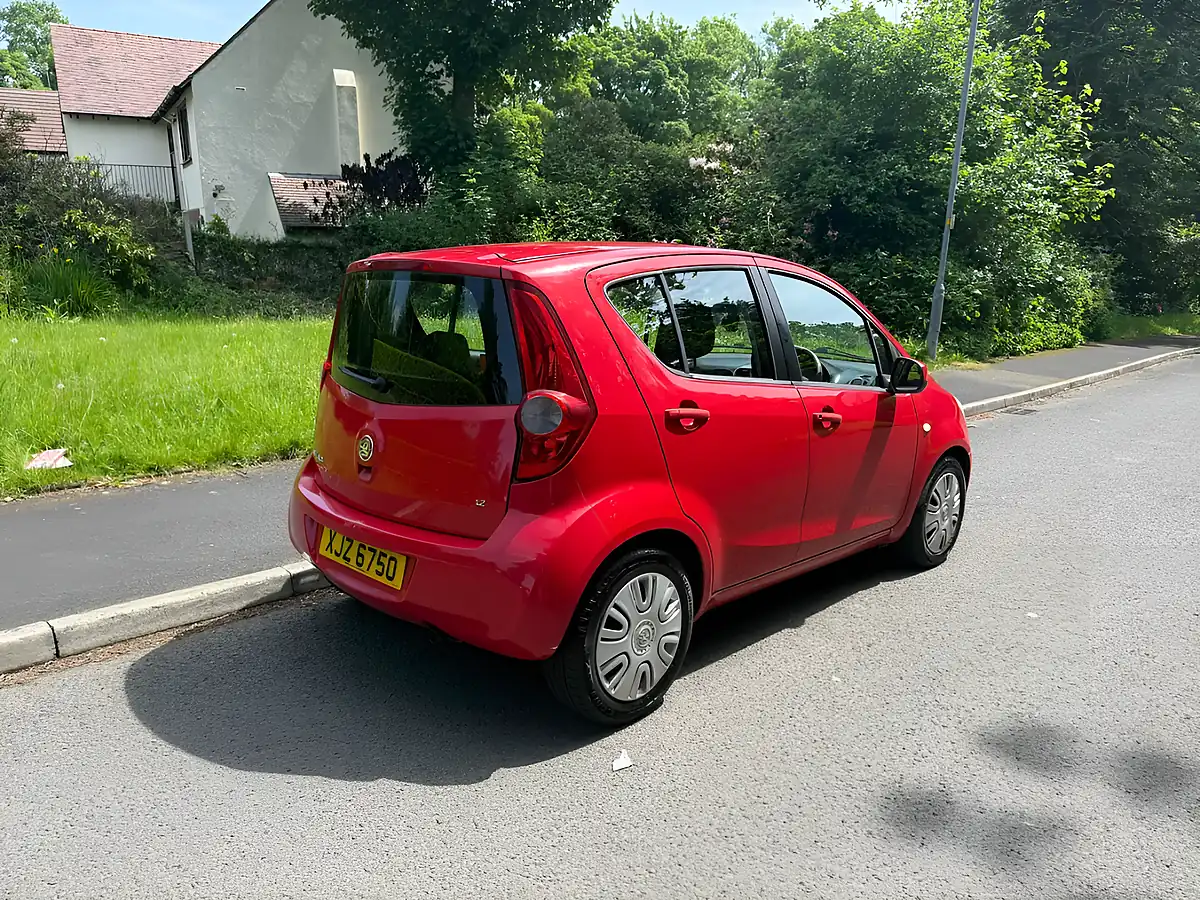 Used 2011 Vauxhall Agila S Red - Interior and Exterior details 3