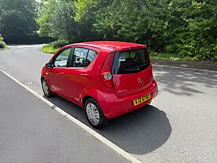 Used 2011 Vauxhall Agila S Red - Interior and Exterior details 5