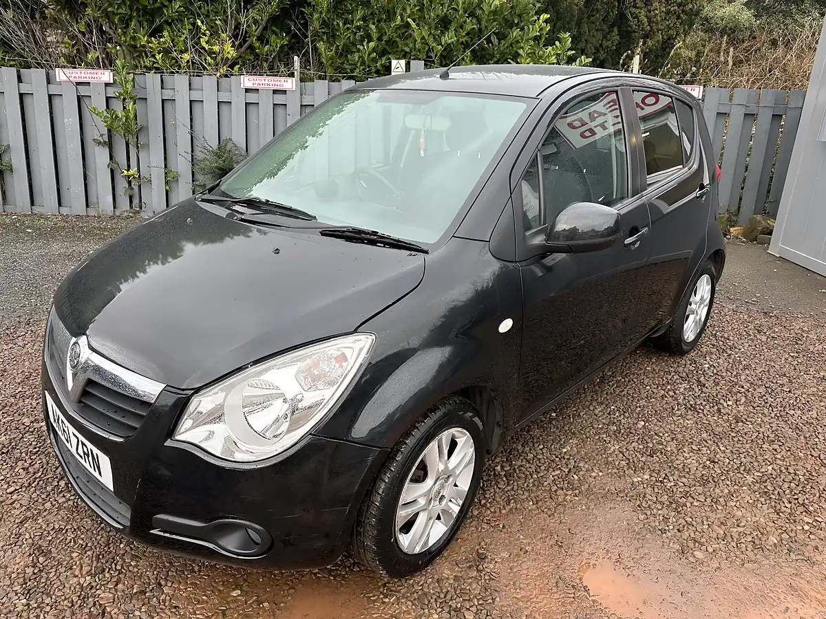 Used 2011 Vauxhall Agila Se Black - Interior and Exterior details 5