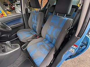 Used 2011 Vauxhall Agila Se Blue - Interior and Exterior details 13