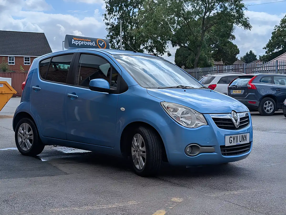 Used 2011 Vauxhall Agila Se Blue - Interior and Exterior details 2