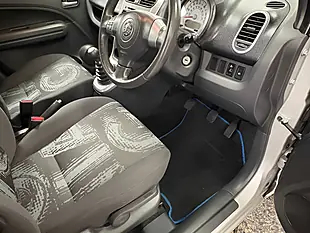 Used 2011 Vauxhall Agila Se Silver - Interior and Exterior details 16
