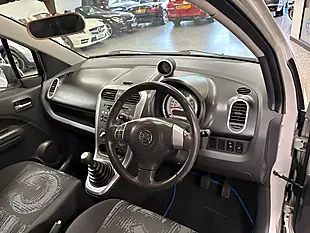 Used 2011 Vauxhall Agila Se Silver - Interior and Exterior details 2
