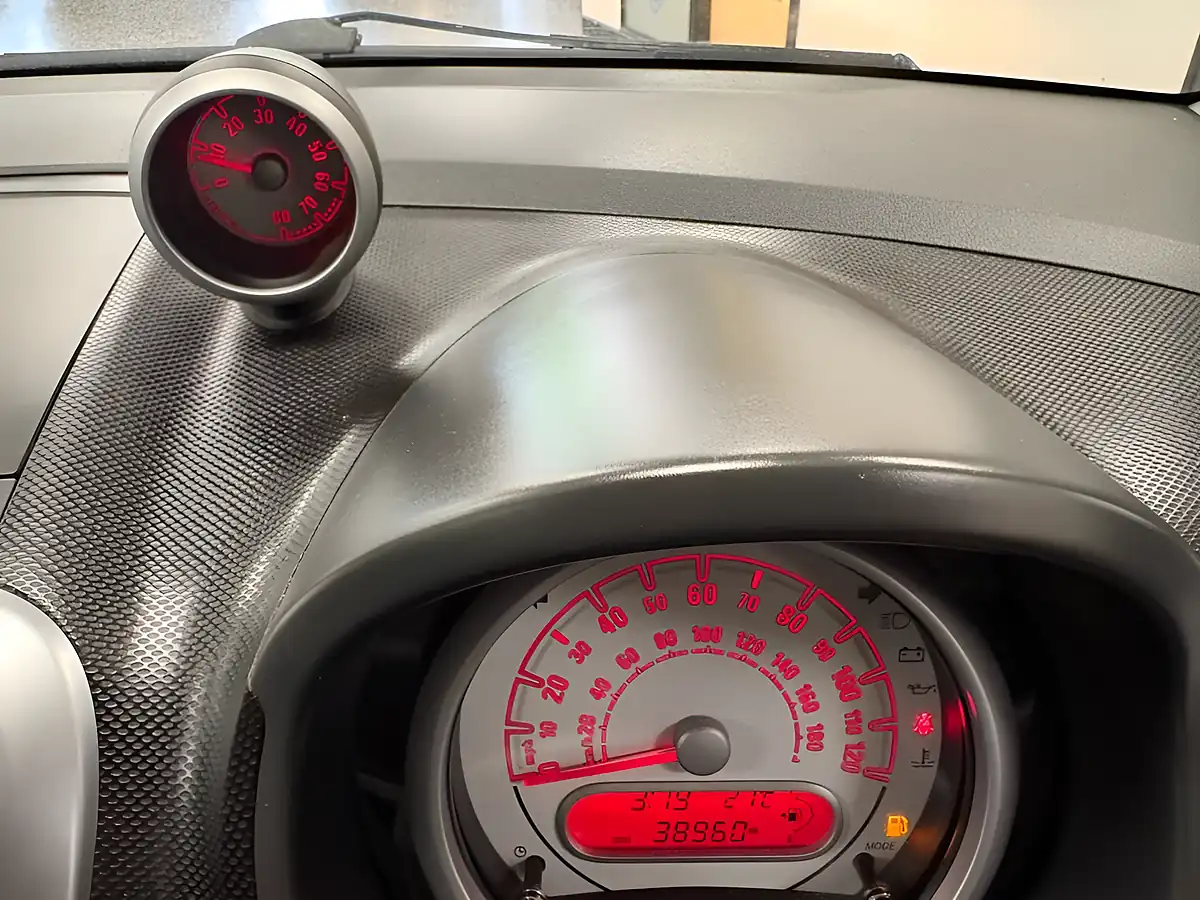 Used 2011 Vauxhall Agila Se Silver - Interior and Exterior details 20