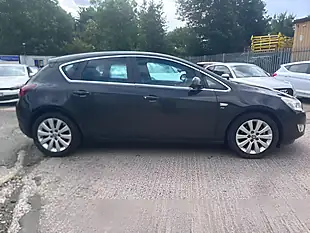 Used 2011 Vauxhall Astra Elite Black - Interior and Exterior details 3