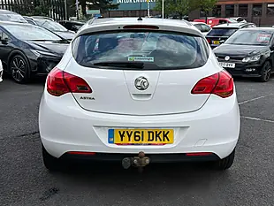 Used 2011 Vauxhall Astra Excite White - Interior and Exterior details 10