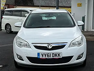 Used 2011 Vauxhall Astra Excite White - Interior and Exterior details 7