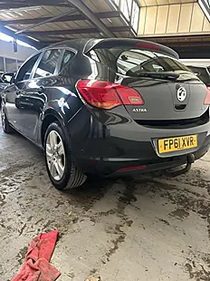 Used 2011 Vauxhall Astra Exclusiv Black - Interior and Exterior details 4