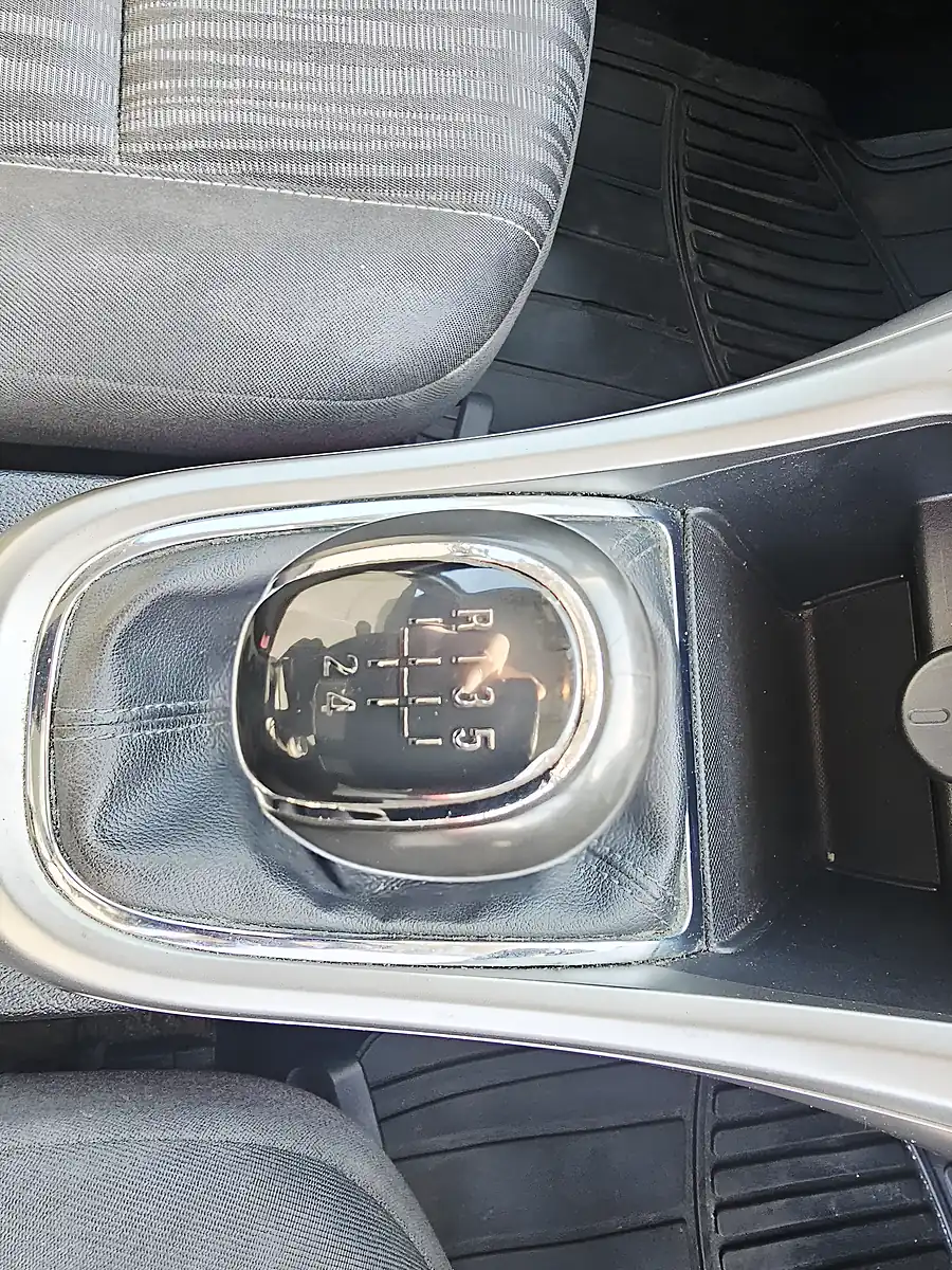 Used 2011 Vauxhall Astra Exclusiv Blue - Interior and Exterior details 10