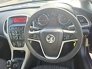 Used 2011 Vauxhall Astra Exclusiv Blue - Interior and Exterior details 13