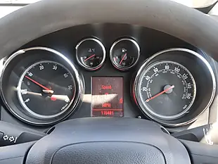 Used 2011 Vauxhall Astra Exclusiv Sports Tourer Grey - Interior and Exterior details 12