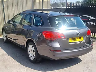 Used 2011 Vauxhall Astra Exclusiv Sports Tourer Grey - Interior and Exterior details 6