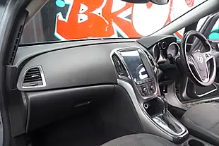 Used 2011 Vauxhall Astra Se Silver - Interior and Exterior details 20