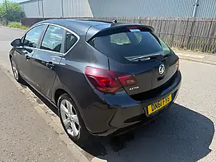 Used 2011 Vauxhall Astra Sri Black - Interior and Exterior details 4