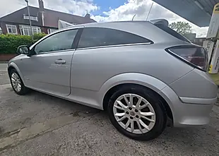Used 2011 Vauxhall Astra Sri Silver - Interior and Exterior details 11