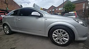 Used 2011 Vauxhall Astra Sri Silver - Interior and Exterior details 2