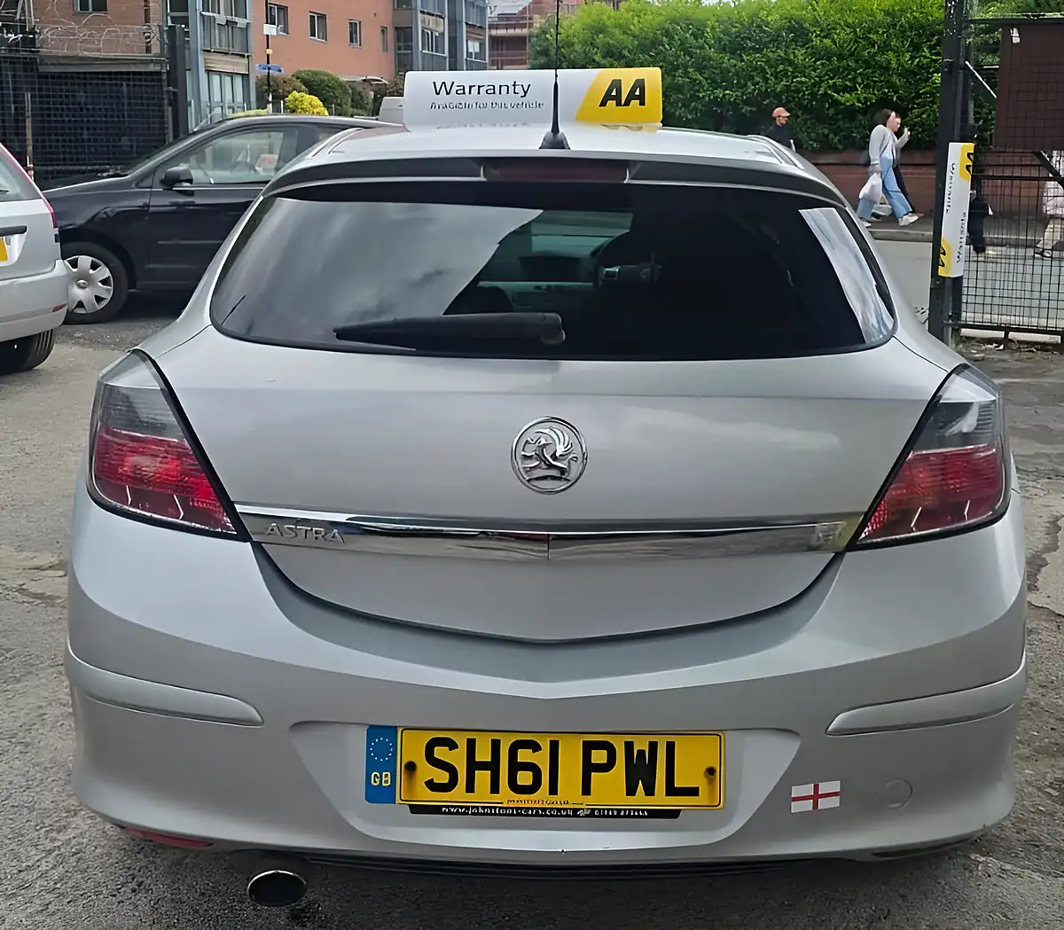 Used 2011 Vauxhall Astra Sri Silver - Interior and Exterior details 9