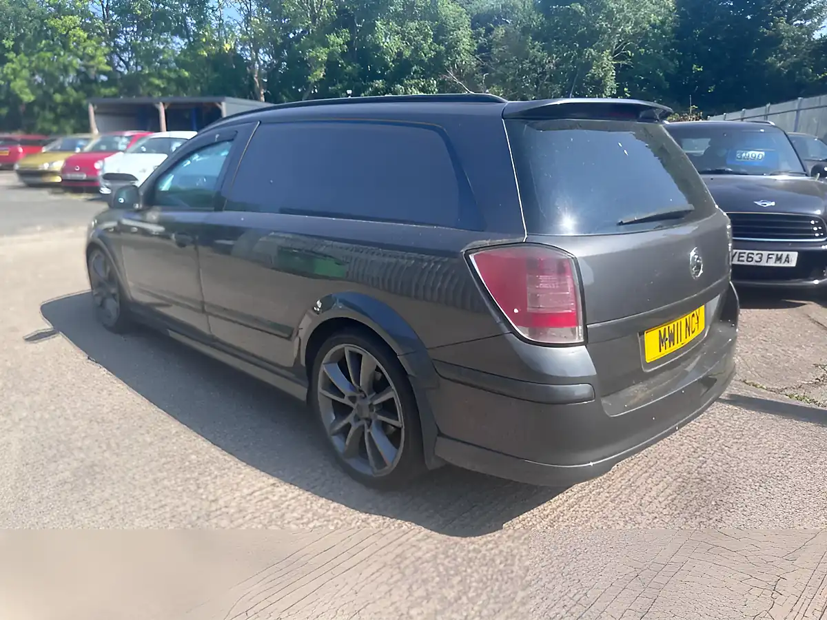 Used 2011 Vauxhall Astra Van Sportive Grey - Interior and Exterior details 6