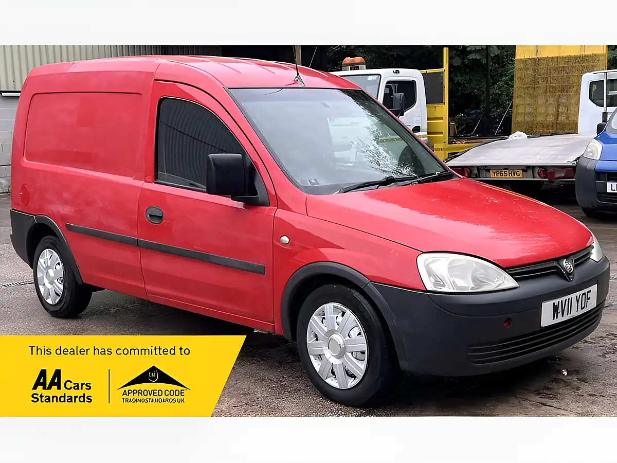 Used 2011 Vauxhall Combo Ecoflex Red - Front View