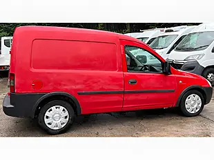 Used 2011 Vauxhall Combo Ecoflex Red - Interior and Exterior details 7