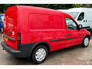 Used 2011 Vauxhall Combo Ecoflex Red - Interior and Exterior details 8