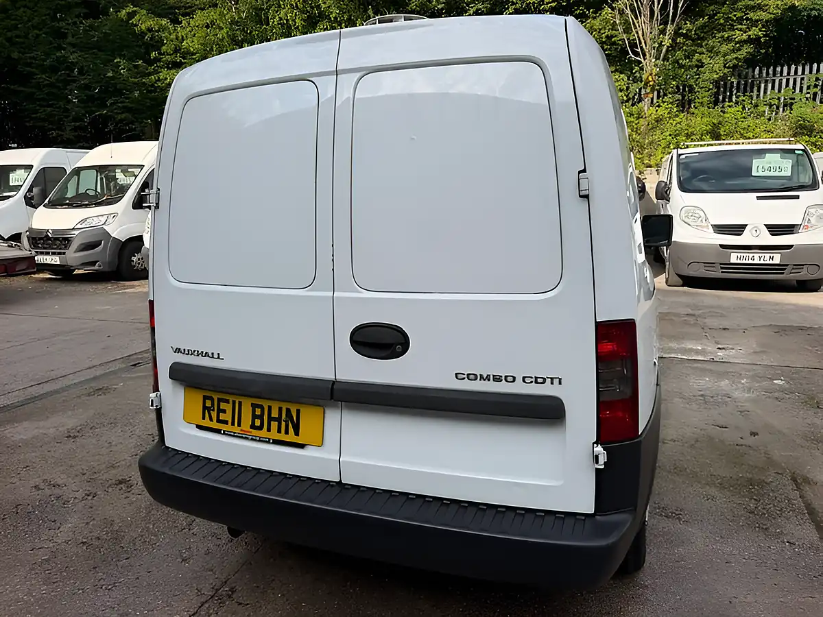 Used 2011 Vauxhall Combo Panel Van White - Interior and Exterior details 11
