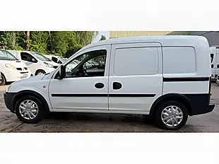 Used 2011 Vauxhall Combo Panel Van White - Interior and Exterior details 4