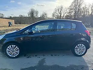 Used 2011 Vauxhall Corsa Excite Black - Interior and Exterior details 5