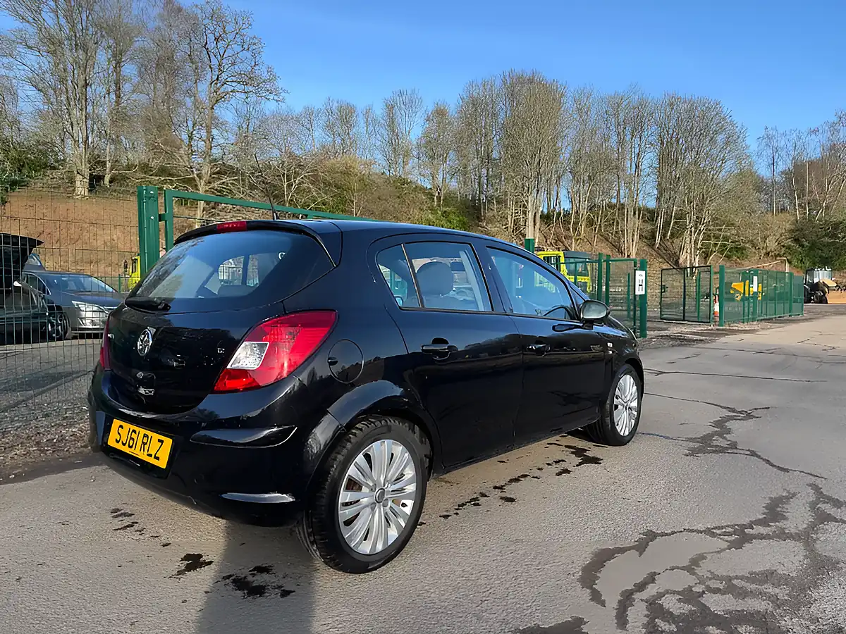 Used 2011 Vauxhall Corsa Excite Black - Interior and Exterior details 9